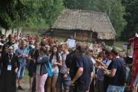 Powiat Przysuski z pielgrzymami w Muzeum Wsi Radomskiej